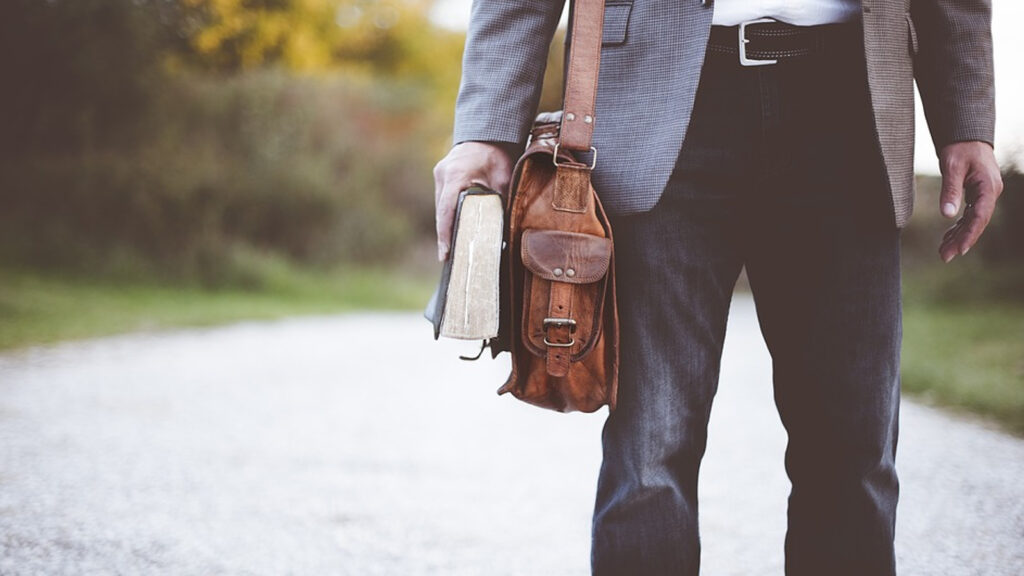 What’s Your Advice for Aspiring Apologists? (Video) | Cold Case ...