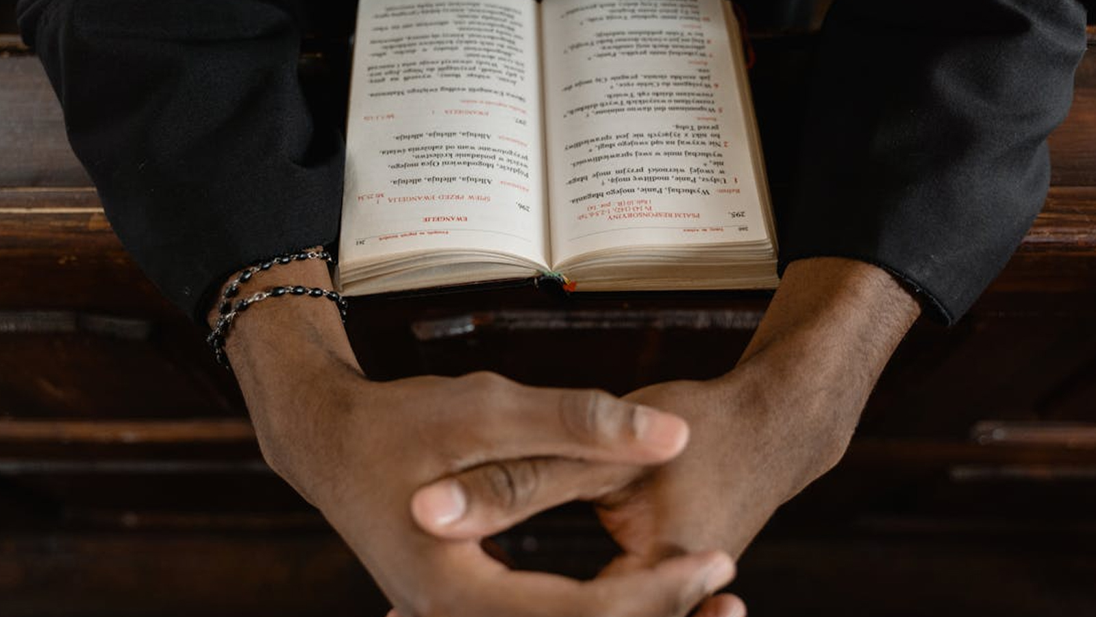 Do The Gospels Disagree About the Easter Account