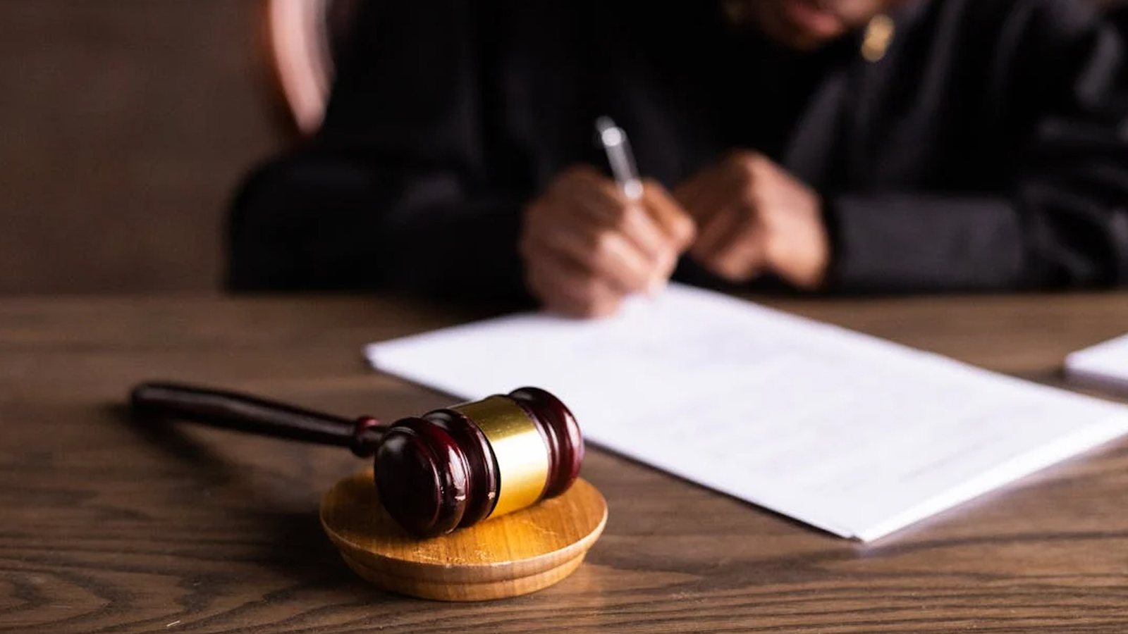 What Role Does the Power to Draw and the Role of Justice Play in the Problem of Evil