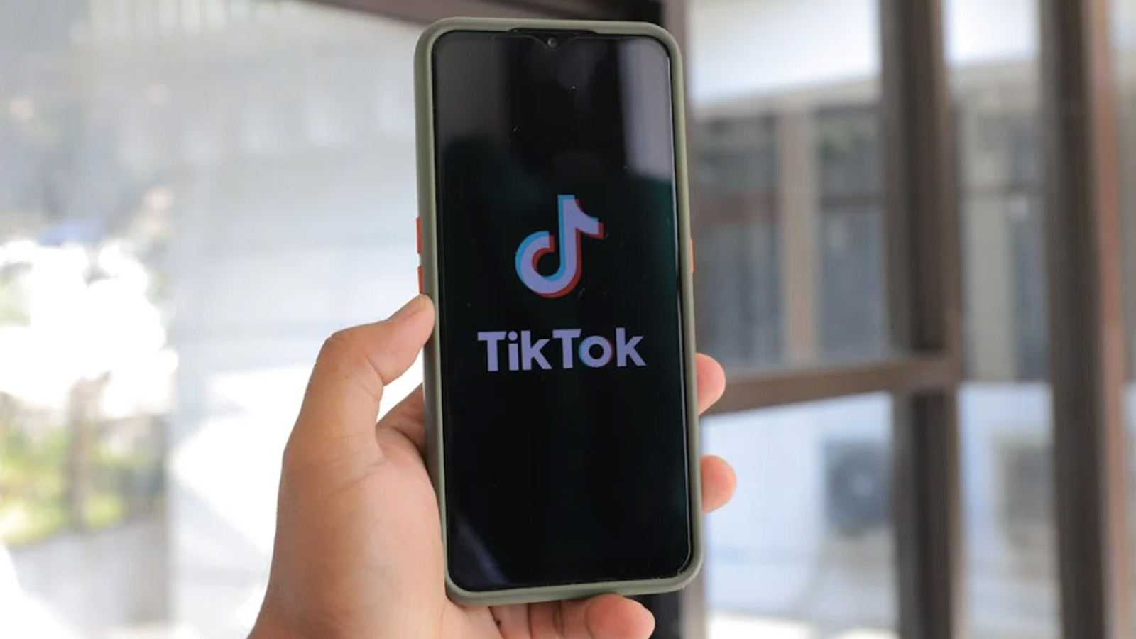 Does God Exist A Cold‑Case Detective Reacts to TikTok Atheists