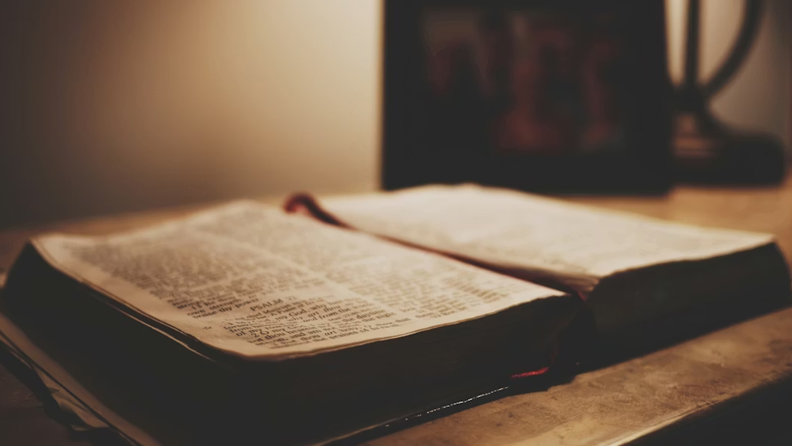 A Cold Case Detective Tried To Break the Gospels